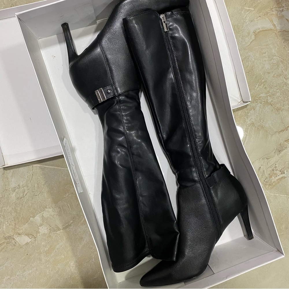 Calvin Klein Benrita black leather boots size 8